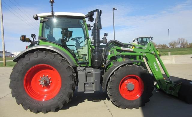 Image of Fendt 516 Vario equipment image 1