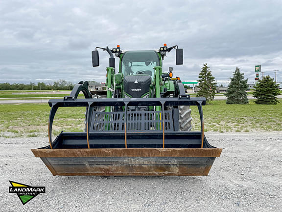 Image of Fendt 716 Vario equipment image 1