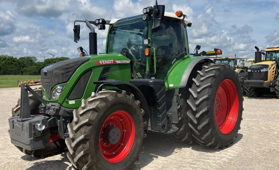 2022 Fendt 718 Vario Equipment Image0