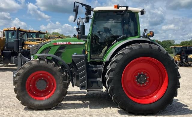 Image of Fendt 718 Vario equipment image 1