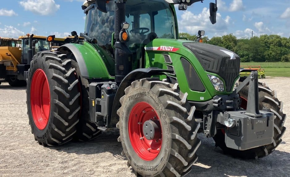 2022 Fendt 718 Vario Equipment Image0