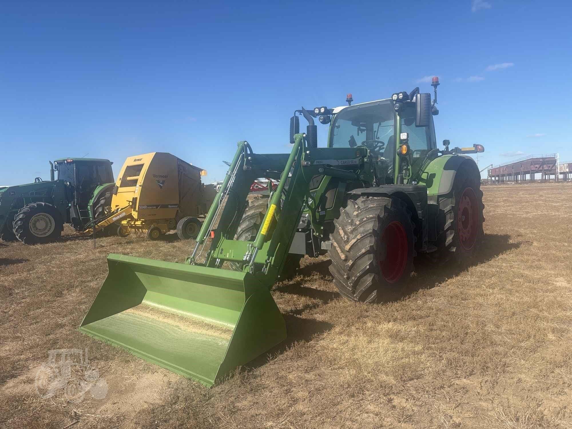 2022 Fendt 724 Vario Equipment Image0