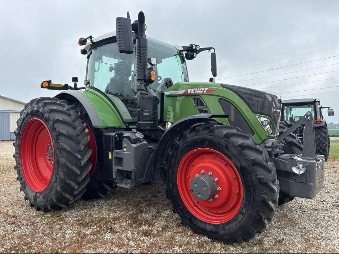 Image of Fendt 724 Vario Primary image