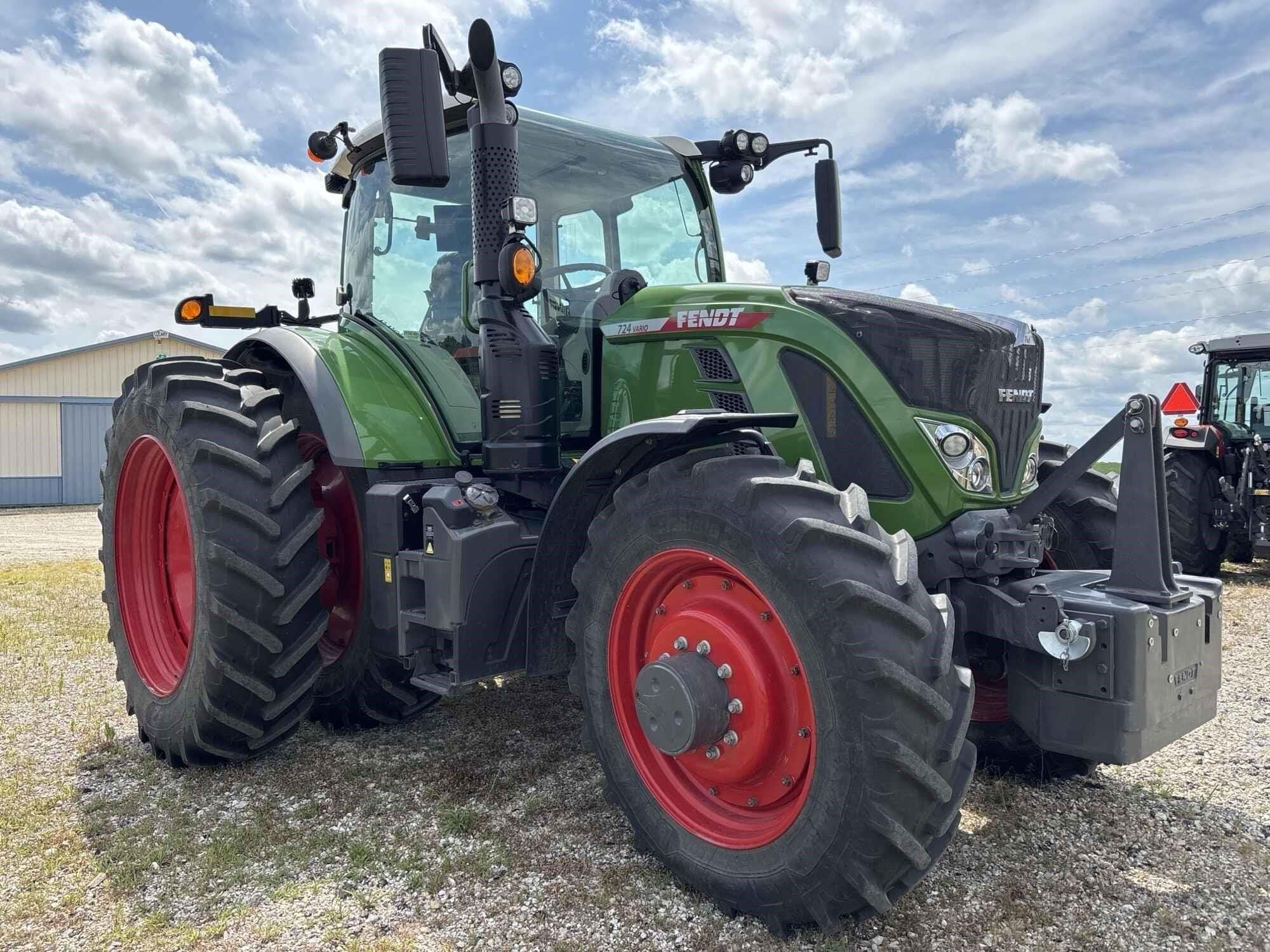 2022 Fendt 724 Vario Image