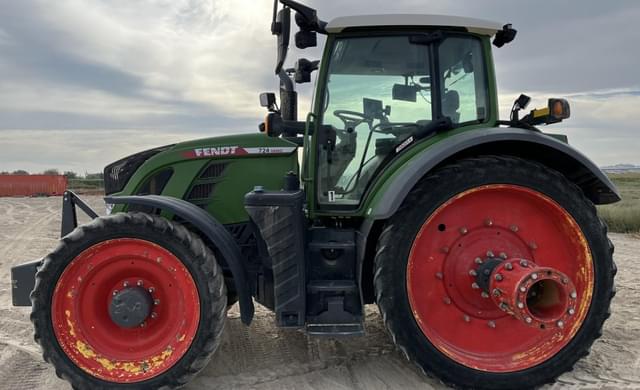 Image of Fendt 724 Vario equipment image 1