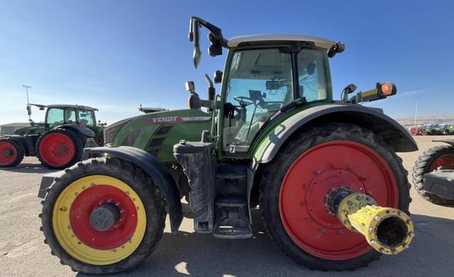 Image of Fendt 724 Vario equipment image 1