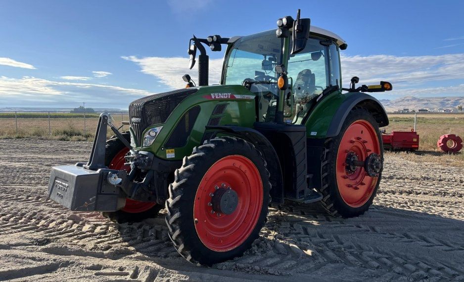 2022 Fendt 724 Vario Equipment Image0