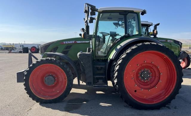 Image of Fendt 724 Vario equipment image 1