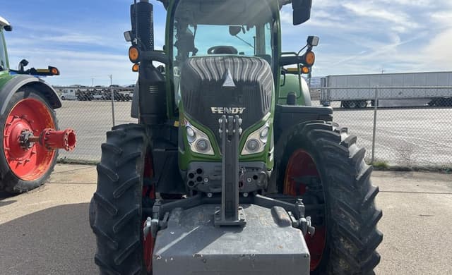 Image of Fendt 724 Vario equipment image 1
