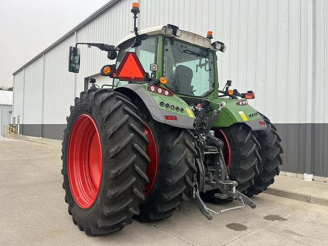 Image of Fendt 724 Vario equipment image 3