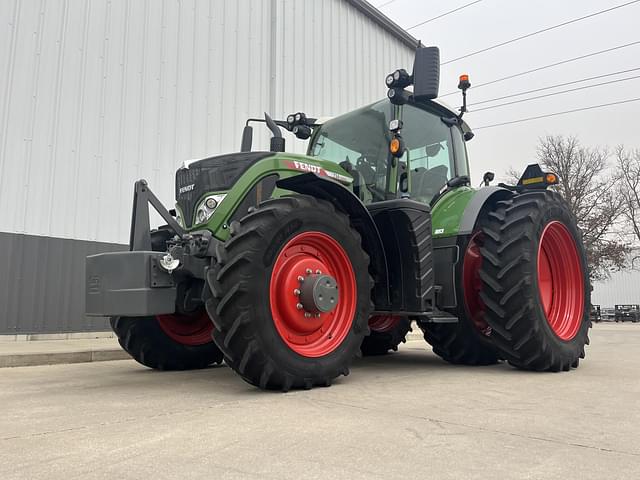 Image of Fendt 724 Vario equipment image 1