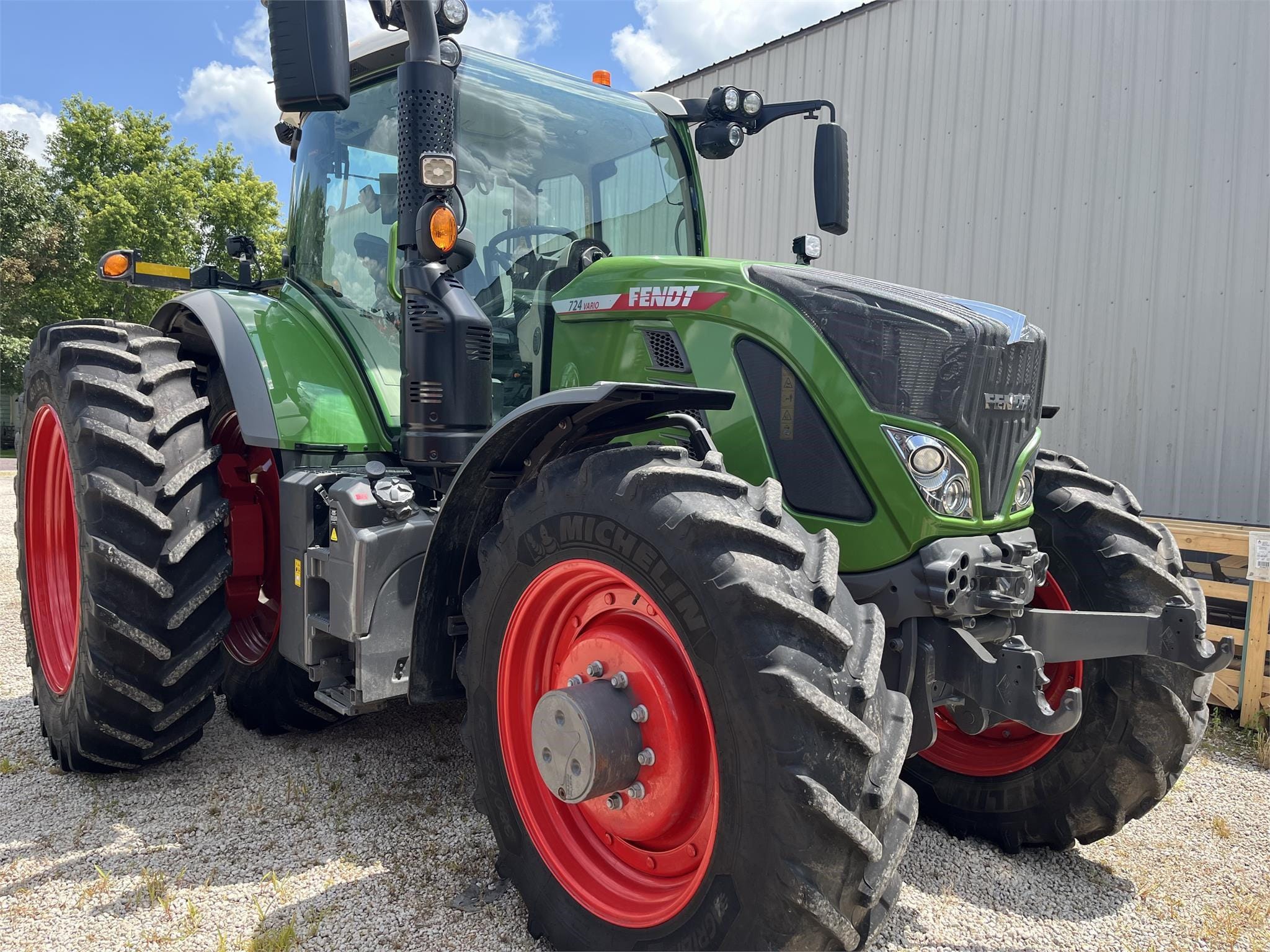 2022 Fendt 724 Vario Equipment Image0
