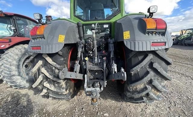 Image of Fendt 824 Vario equipment image 3