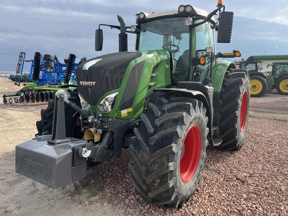 Image of Fendt 828 Vario equipment image 1