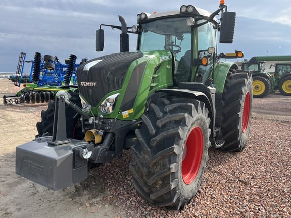 2022 Fendt 828 Vario Equipment Image0