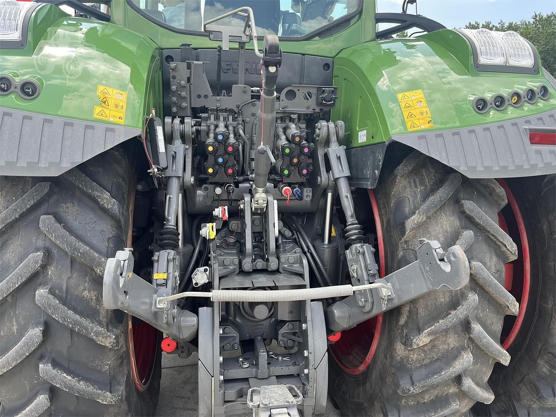 Image of Fendt 933 Vario Image 1