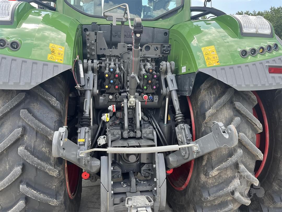 Image of Fendt 933 Vario Image 1