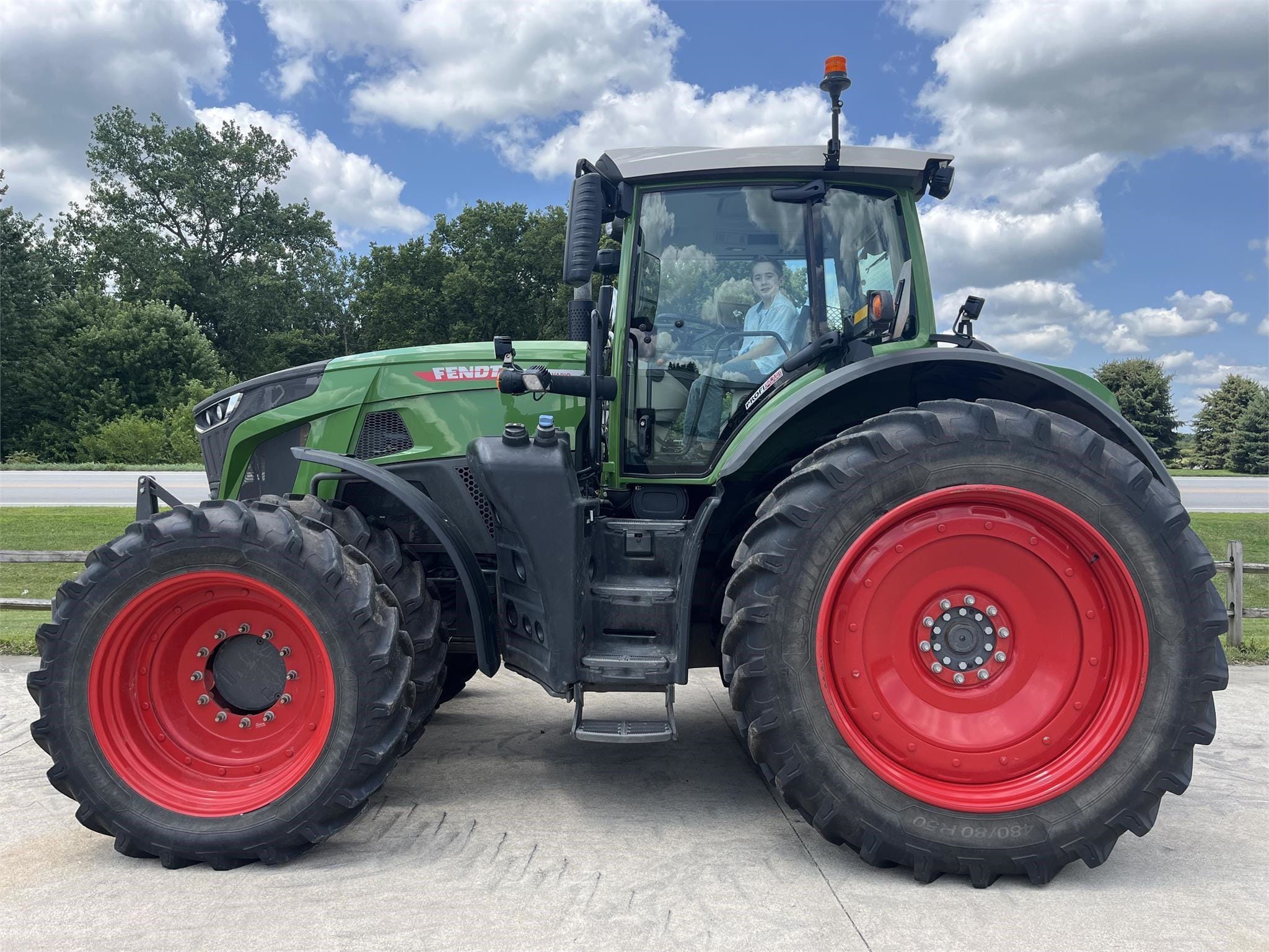 2022 Fendt 933 Vario Equipment Image0