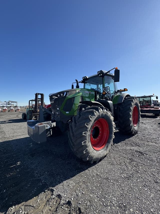 Image of Fendt 933 Vario equipment image 1