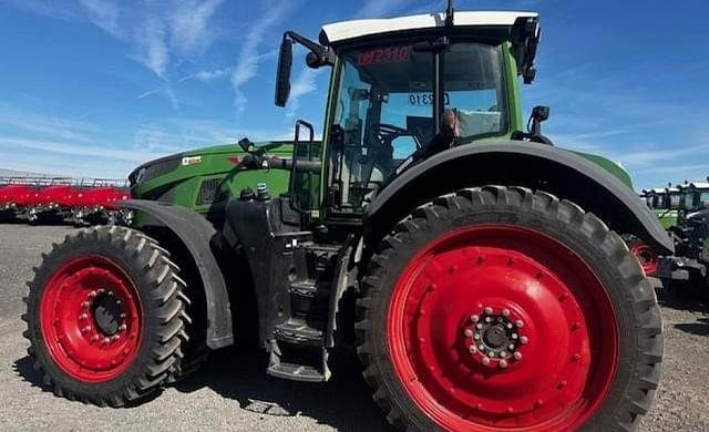 Image of Fendt 933 Vario equipment image 2