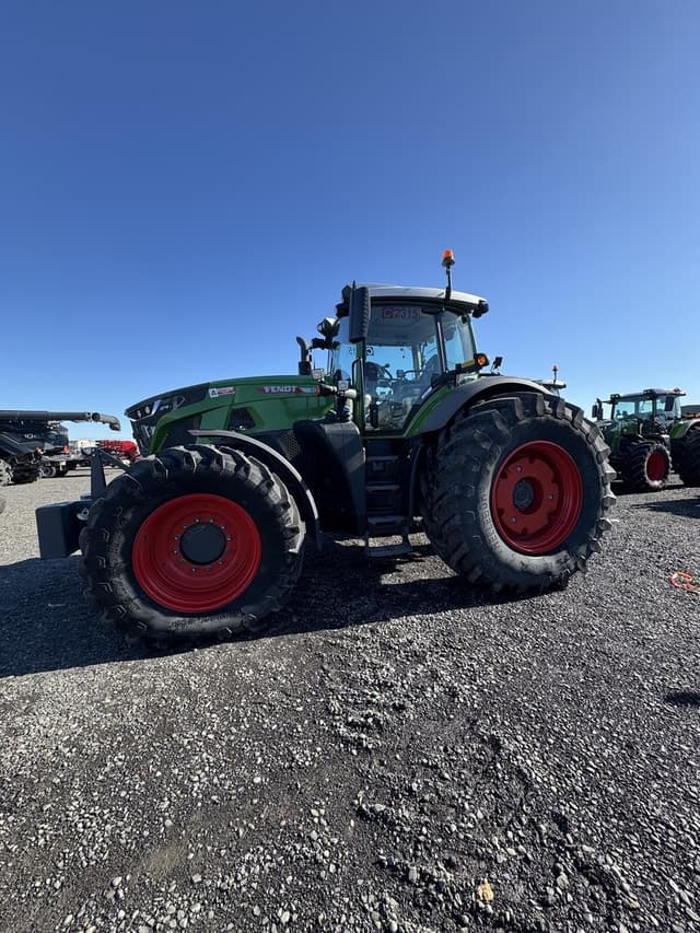 Image of Fendt 933 Vario equipment image 2