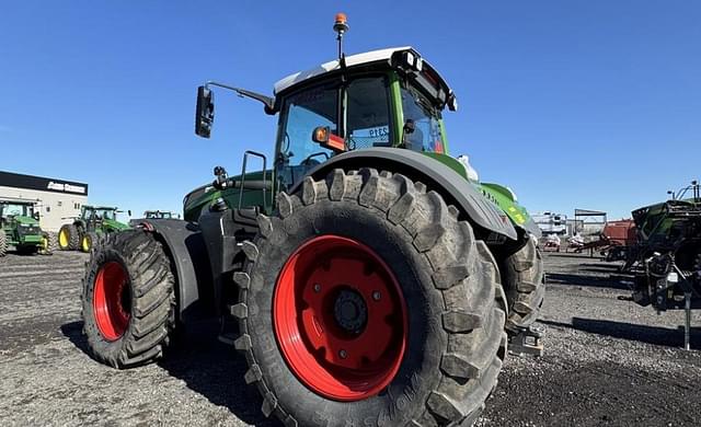 Image of Fendt 933 Vario equipment image 3