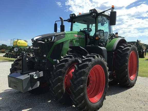 Image of Fendt 933 Vario equipment image 1