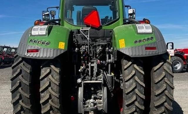 Image of Fendt 933 Vario equipment image 3