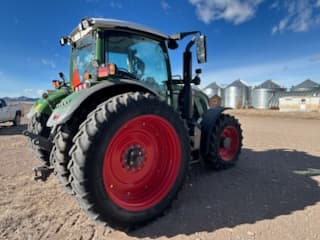 Image of Fendt 724 Vario equipment image 2