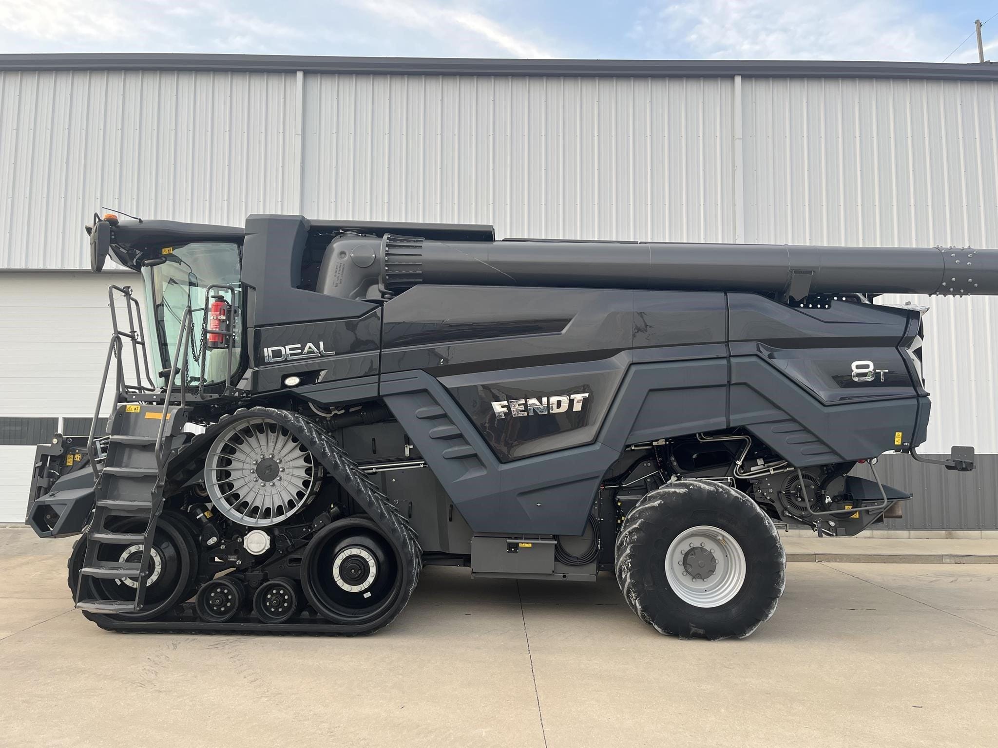 Combines image