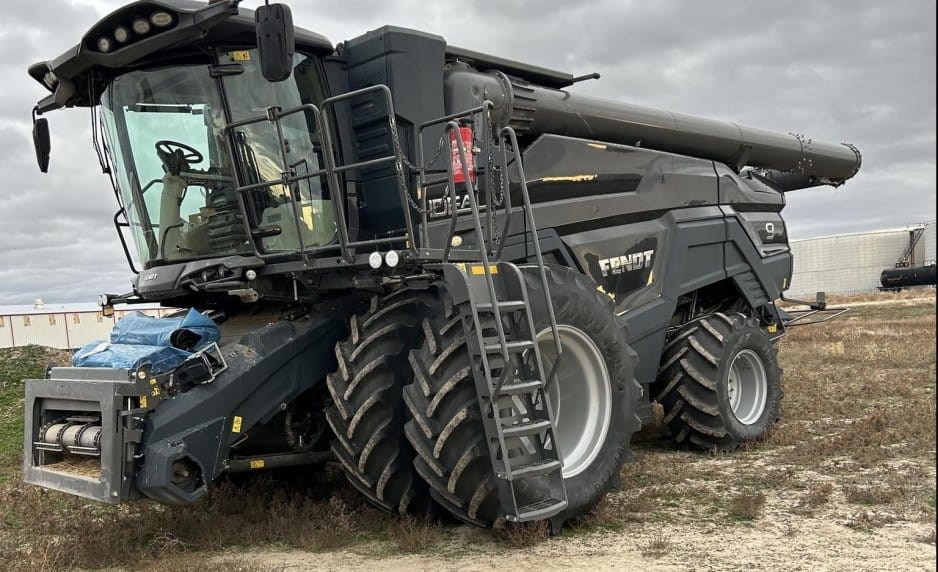 2022 Fendt Ideal 9 Equipment Image0