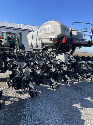 Image of Fendt Momentum 24 equipment image 2