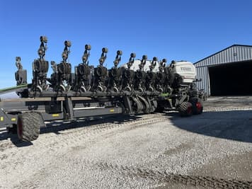 Main image Fendt Momentum 24