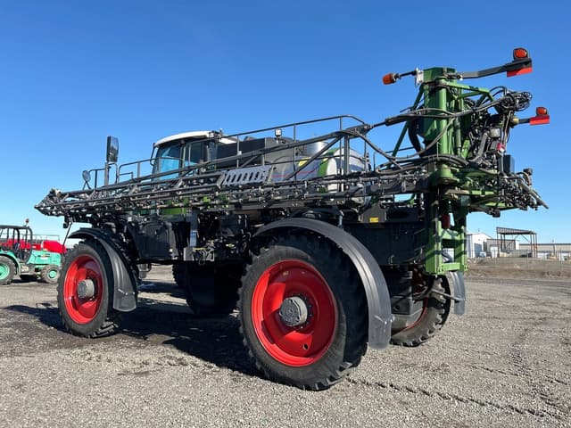Image of Fendt RoGator 932 equipment image 2