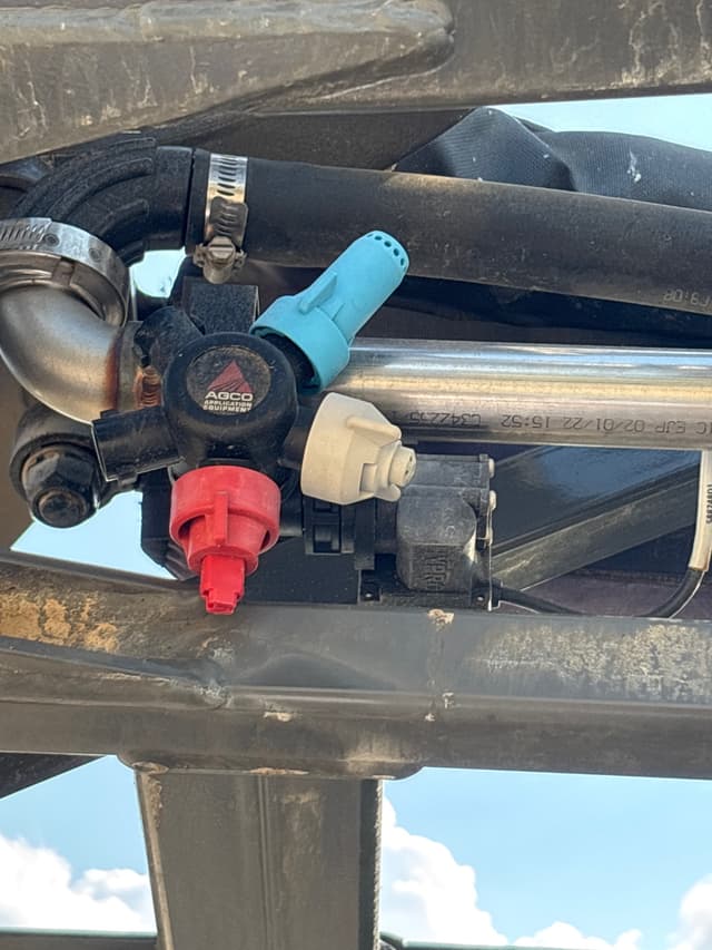 Image of Fendt RoGator 937 equipment image 2