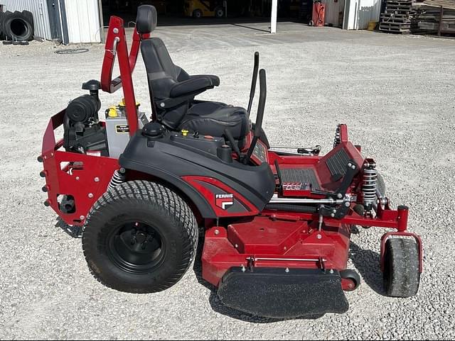 Image of Ferris ISX3300 equipment image 1
