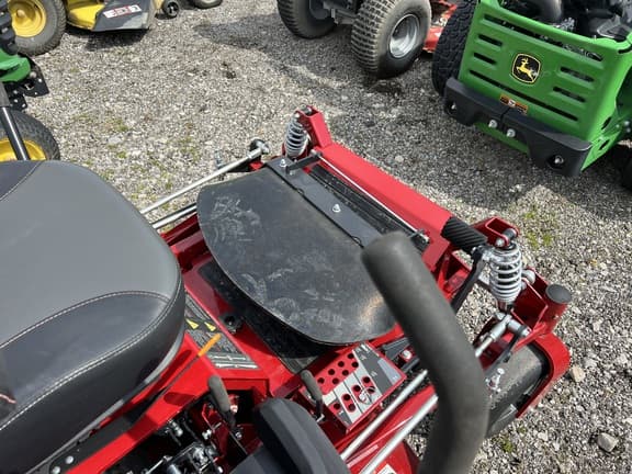 Image of Ferris ISX800 equipment image 3