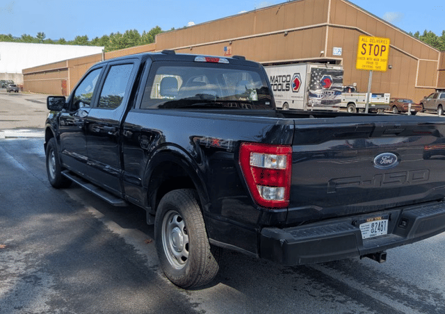 Image of Ford F-150 equipment image 2
