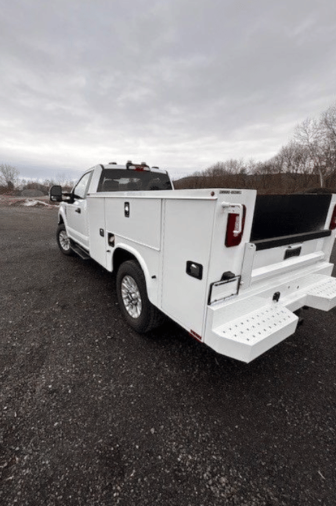 Image of Ford F-250 equipment image 2