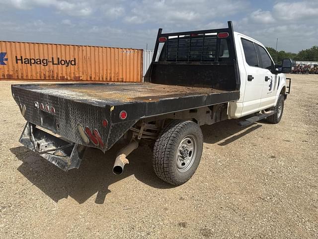 Image of Ford F-250 equipment image 4