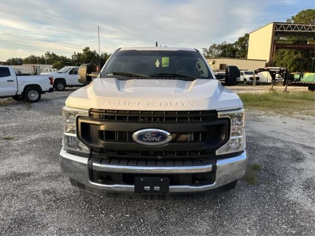 Image of Ford F-250 equipment image 2