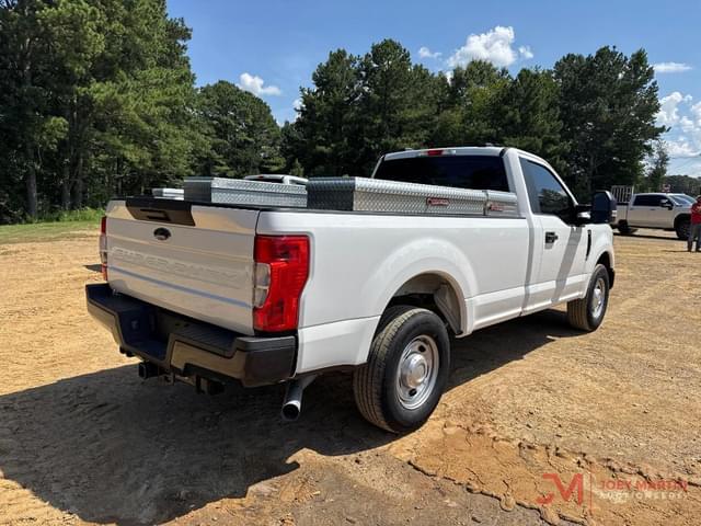 Image of Ford F-250 equipment image 2