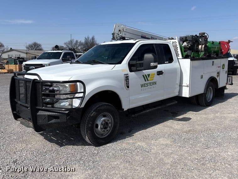Image of Ford F-350 Primary image