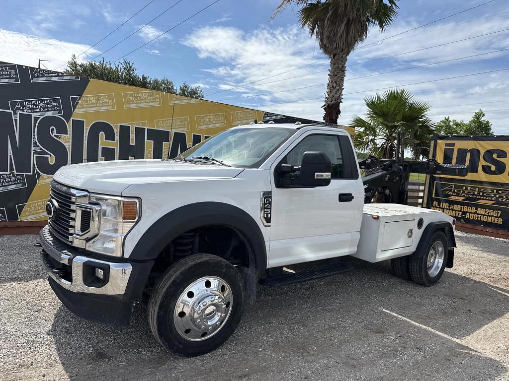 Image of Ford F-450 Primary image