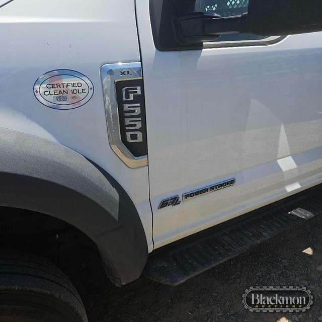 Image of Ford F-550 equipment image 1