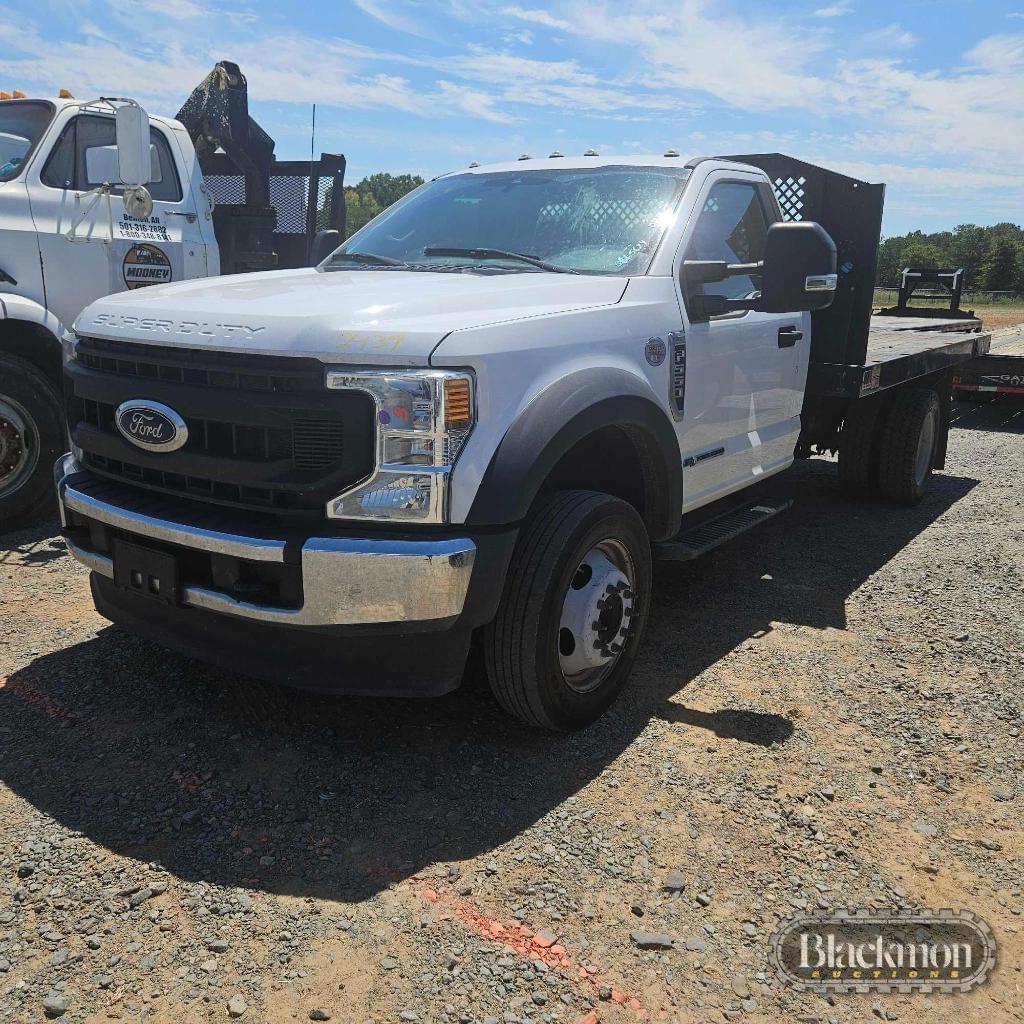 Image of Ford F-550 Primary image