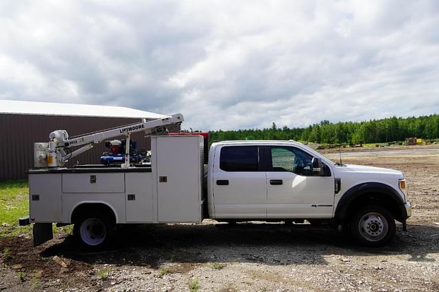 Image of Ford F-550 equipment image 2