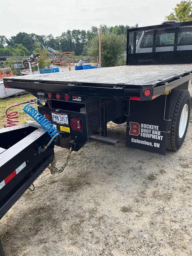 Image of Ford F-750 equipment image 3