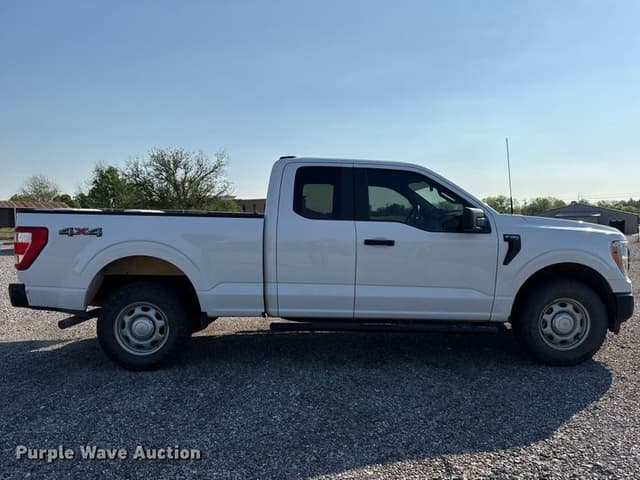 Image of Ford F-150 equipment image 3