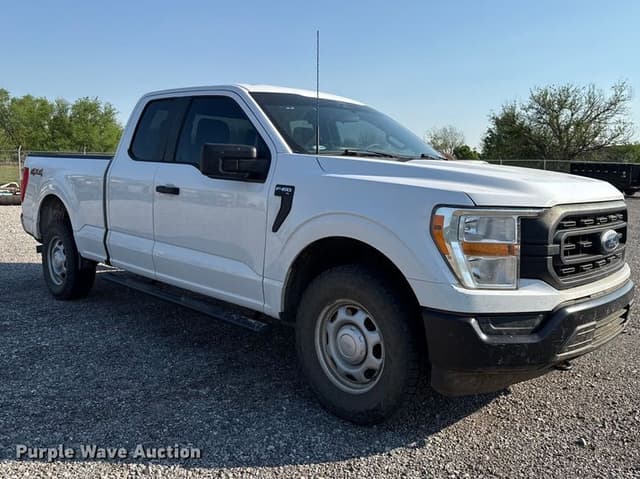 Image of Ford F-150 equipment image 2